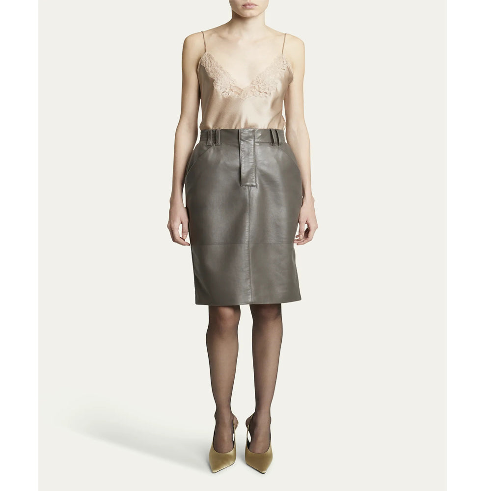 Women’s olive green leather pencil skirt with slim real leather fit – front view fashion outfit